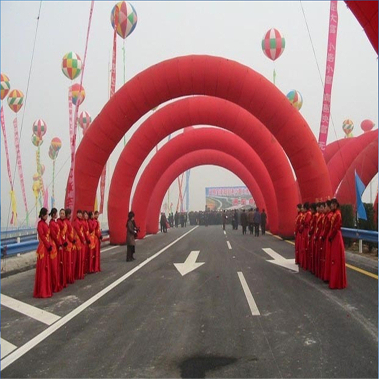 青海商场开业纯红拱门
